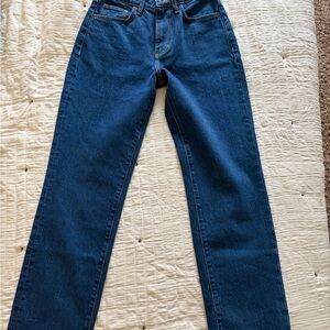 NWT Denim Forum Dark Blue Uma Jeans